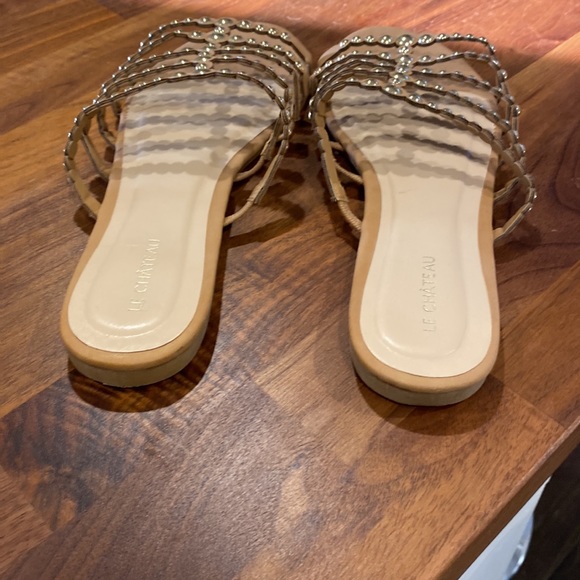 Le Chateau Tan Sandals with Gold Studs on Straps Size 10 - Picture 3 of 5
